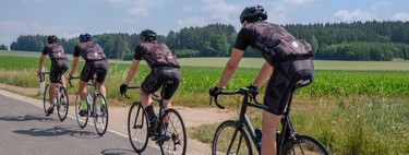"Cada vez hay más malentendidos porque hay muchos más ciclistas". La DGT catalana se plantea restringir la circulación de ciclistas en algunas carreteras 