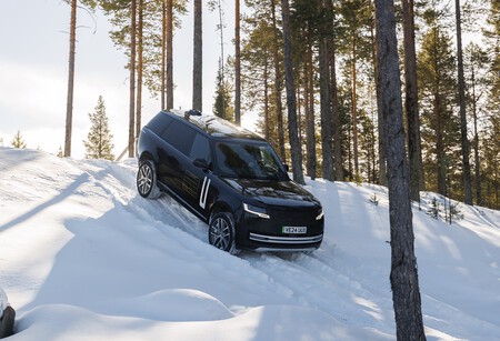 No debemos apresurarnos. Jaguar Land Rover retrasa el lanzamiento del esperado Range Rover Electric y deja a decenas de miles de interesados en el limbo