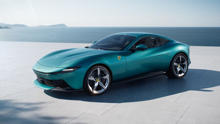El Ferrari más barato ahora es el Amalfi: el heredero del Roma sigue siendo un elegante V8, pero con un volante con botones de toda la vida