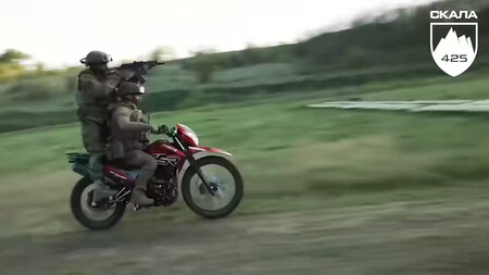 Las grandes ganadoras de la guerra entre Rusia y Ucrania están siendo las motos chinas baratas. Por 1.500 euros son el arma más preciada