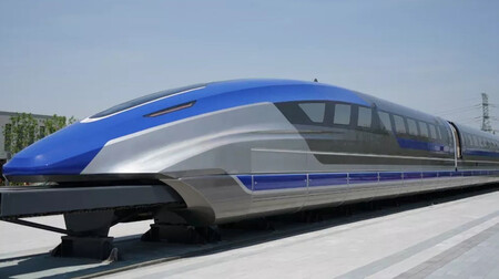 El tren más rápido del mundo es una bala a 650 km/h que puede llegar a ir mucho más rápido. Cómo no, acaba de probarse en China
