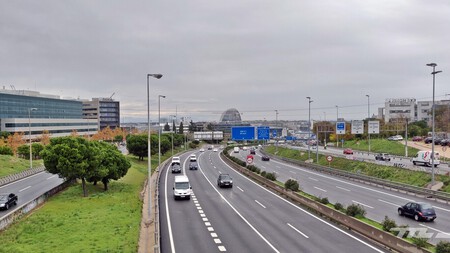 Que los conductores paguen 3 céntimos por kilómetro por conducir: la nueva propuesta para recaudar 5.700 millones al año para mantener las carreteras