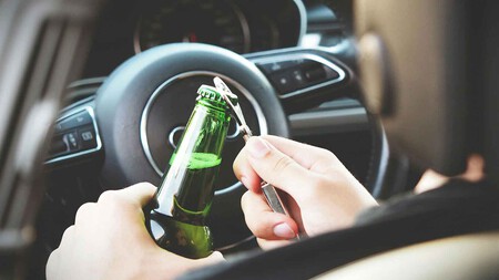 La pandemia hizo mucho daño a la salud mental, y eso ha tenido efectos en las carreteras: cada vez se bebe más al volante