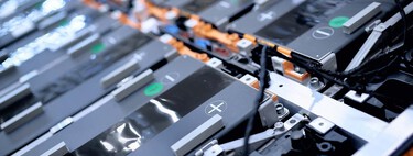 Bruselas se ha hartado de que China nos coma la tostada con el coche eléctrico: seis empresas se llevarán una lluvia de millones para fabricar baterías en Europa