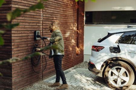Noruega empezó a incentivar el coche eléctrico hace 30 años. Ahora son un 97% del mercado mientras los de gasolina agonizan, y sin prohibir nada