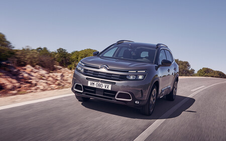 El nuevo Citroën C5 Aircross aterriza en España: un SUV con cara nueva, mejor tecnología y más personalización, desde 29.085 euros