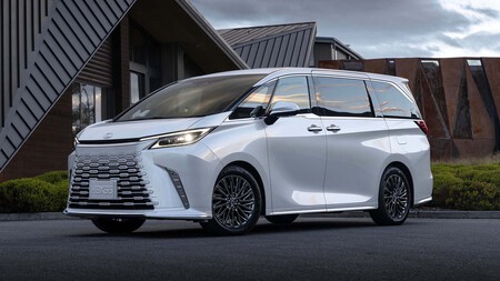 Lexus Lm