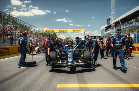 La FIA pidió explicaciones al equipo Williams de F1 porque se estaban saltando el reglamento. La culpa la tenía Brad Pitt