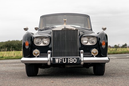 A ti se te olvida dónde aparcaste el coche en Ikea, otros juegan en otra liga. El primer Dumbledore de 'Harry Potter' olvidó su Rolls-Royce en un parking durante 25 años