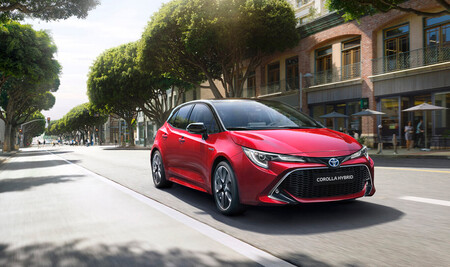 El superventas híbrido con ofertón y entrega inmediata: este Toyota Corolla nuevo se ofrece por 19.000 euros