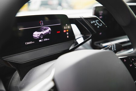 Hay un nuevo tipo de batería que quiere cambiar las reglas del juego de los coches eléctricos: más baratas, más seguras y con un ingrediente mucho más común que el litio