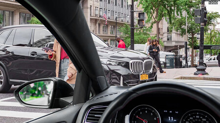 No son imaginaciones, cada vez es más difícil ver bien en un cruce desde tu coche. Lo confirma este estudio 